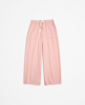 Wide leg textured denim pull on pant. Sizes 7-16