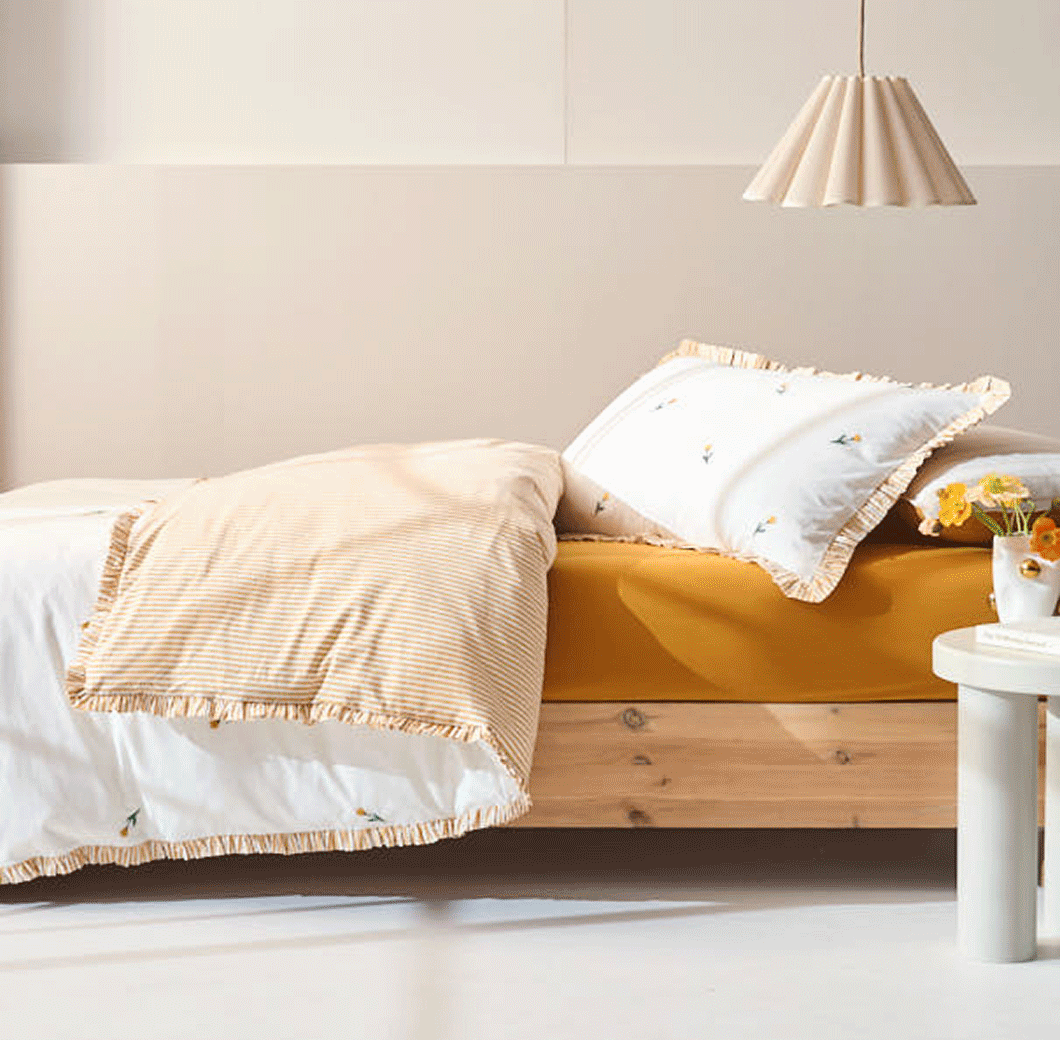 Tulip Embroidered Cotton Ruffle Quilt Cover Set