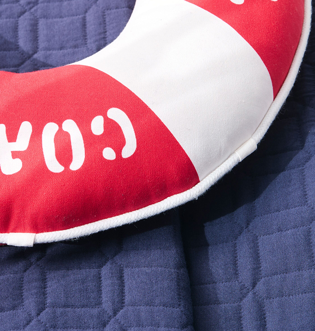 Finn coastal cushion