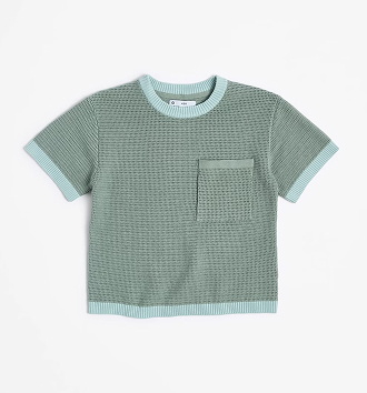 Cotton knit t-shirt with pocket. Sizes 1-8