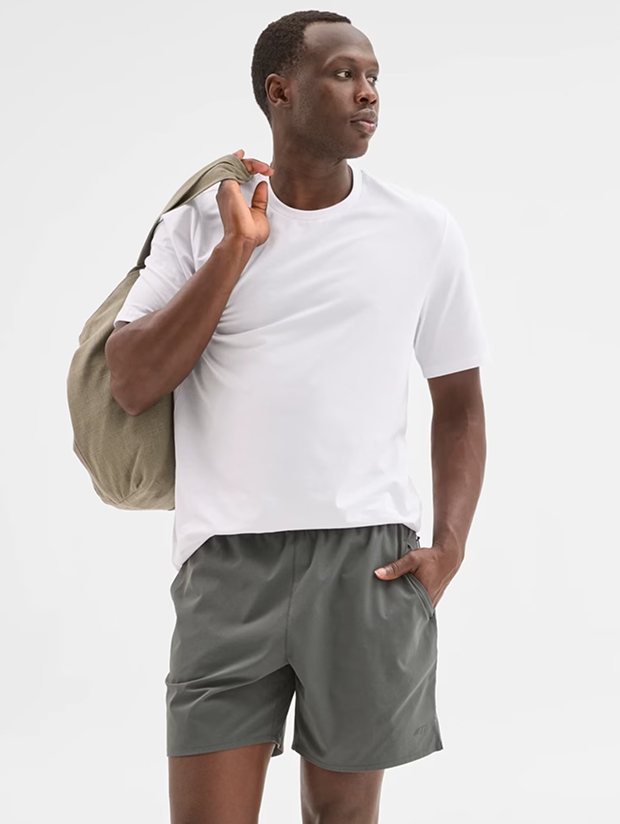 Active core woven shorts