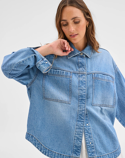 Patch pocket denim shacket