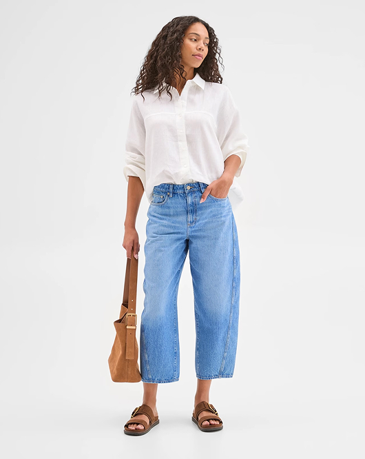 Harper Barrel forward seam jeans