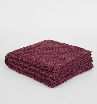 Chunky textured knit throw. Available in 3 colours