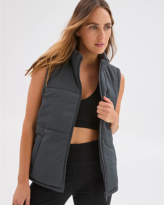 Reversible puffer vest