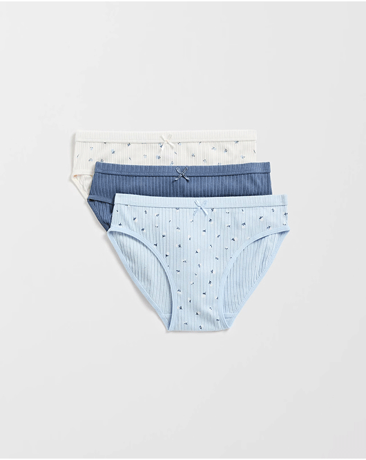 Save on selected kids’ underwear and socks