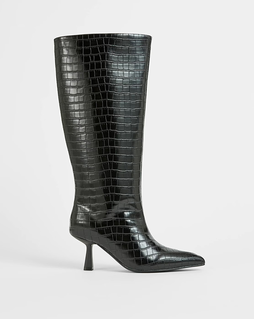 Scarlet long boots
