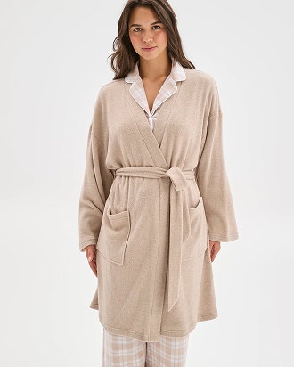 Cosy short sleep robe