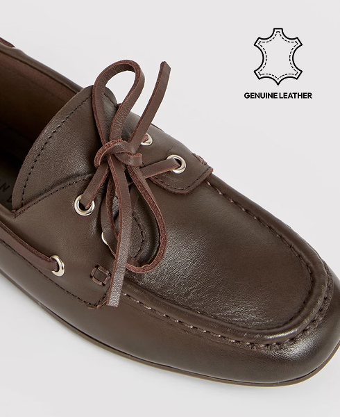 Leather boat shoe