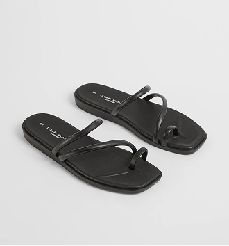 Padded toe post strappy slides