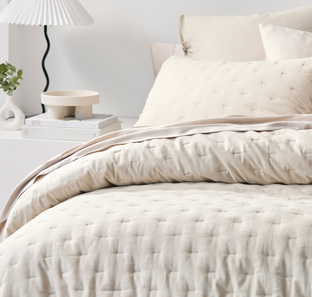 Laynie linen cotton coverlet set