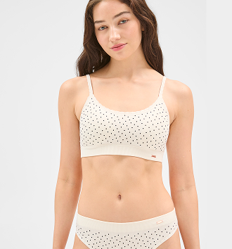 Lily Loves rib and lace seamfree crop top