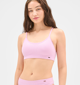 Lily Loves rib and lace seamfree crop top
