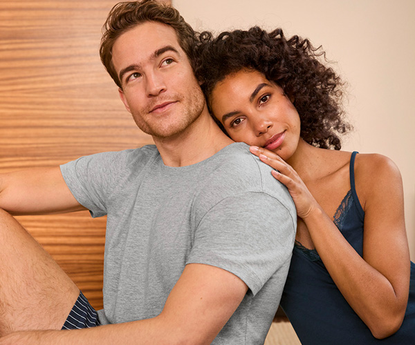 Badtextilien, Beauty-Accessoires & Möbel 