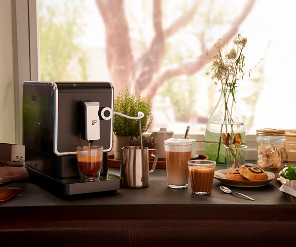 Badtextilien, Beauty-Accessoires & Möbel 