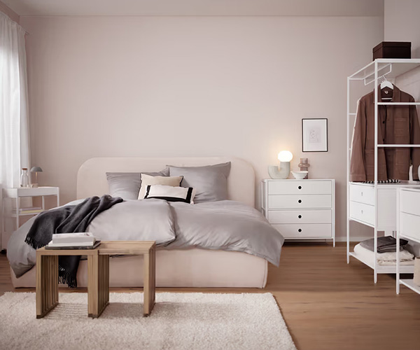 Badtextilien, Beauty-Accessoires & Möbel 