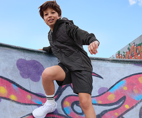 Badtextilien, Beauty-Accessoires & Möbel 