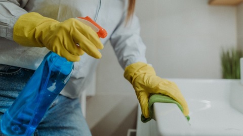 bathroom cleaners