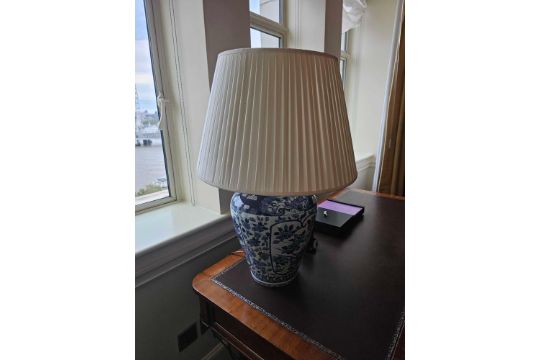 Chinoiserie Table Lamp