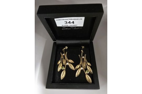 PAIR OF SHEILA FLEET 9 CARAT GOLD MODERNIST STONE SET