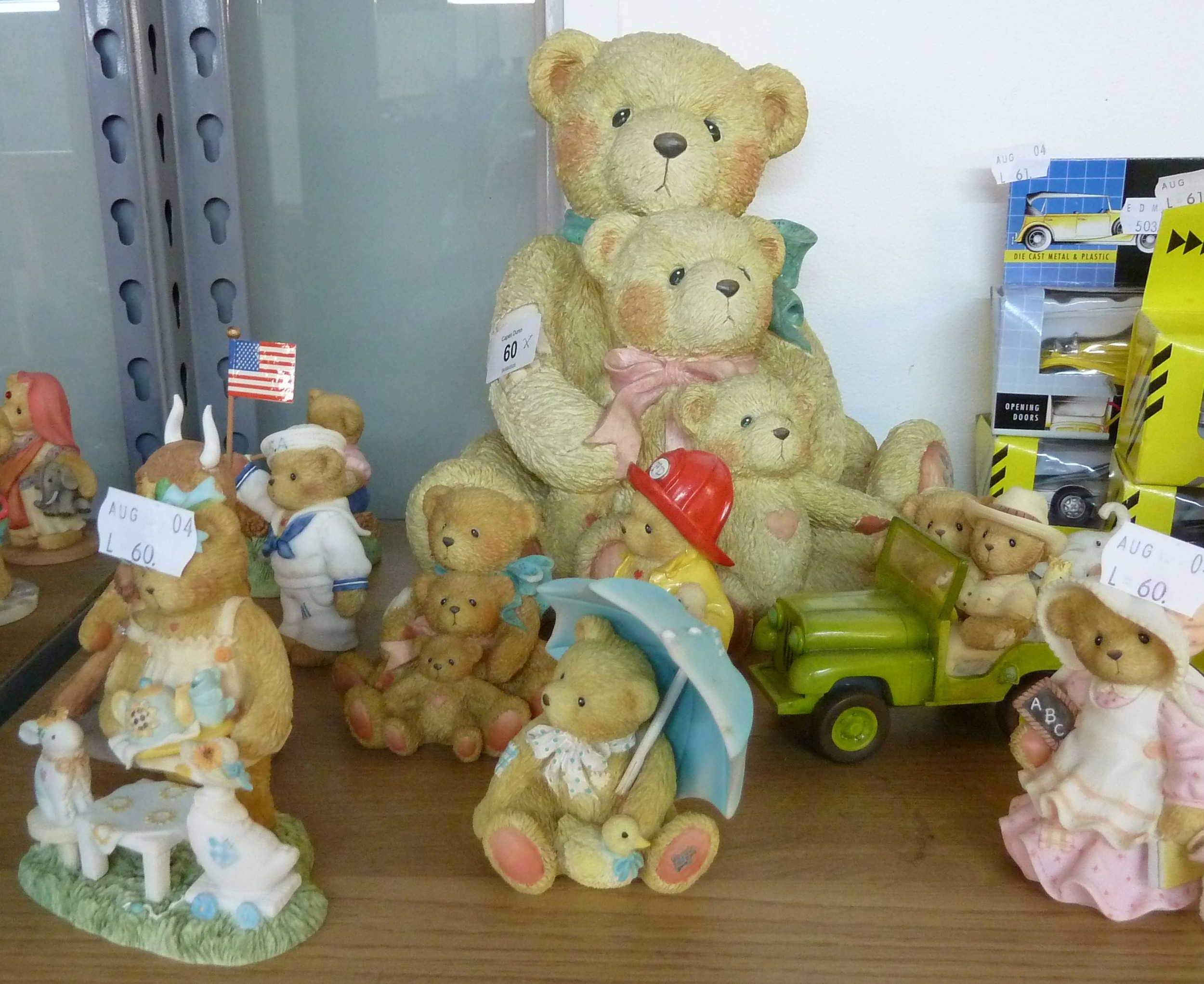 Interiors, Vintage & Modern Furniture & Effects