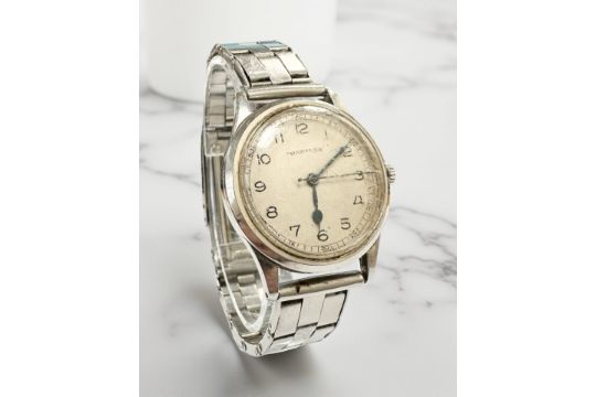 A vintage gent's stainless steel Longines