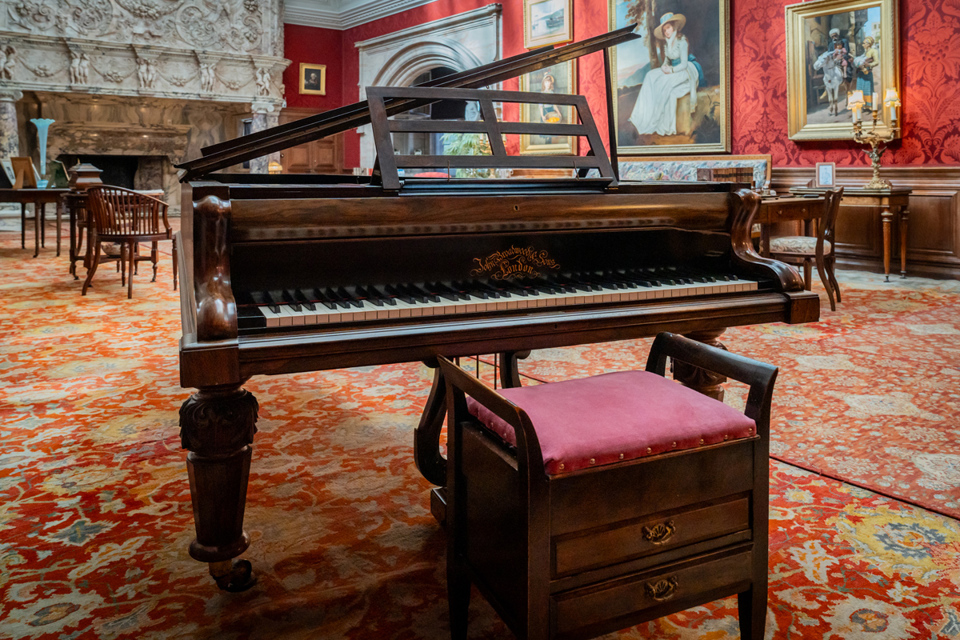 Broadwood piano
