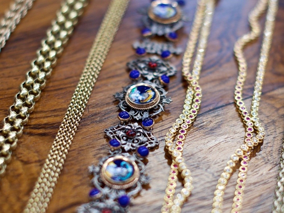 Silver, Jewellery & Watches