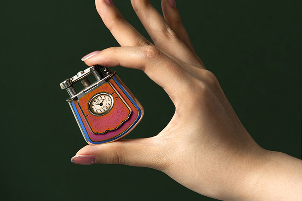 Dunhill ‘fancy shape’ lighter