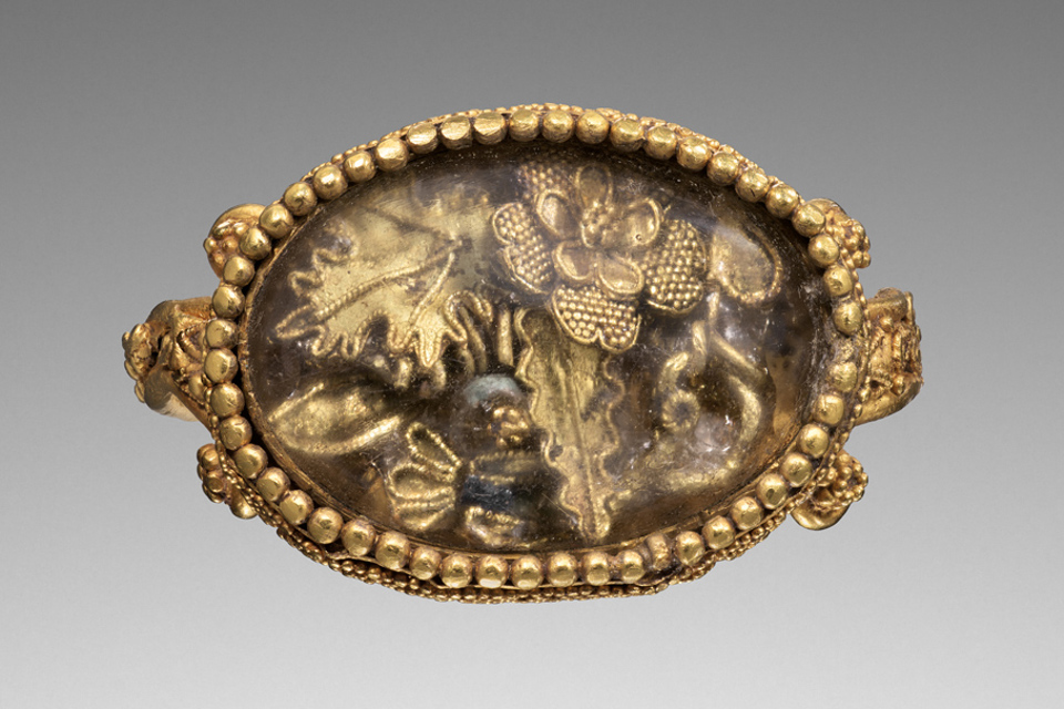 Greek ring