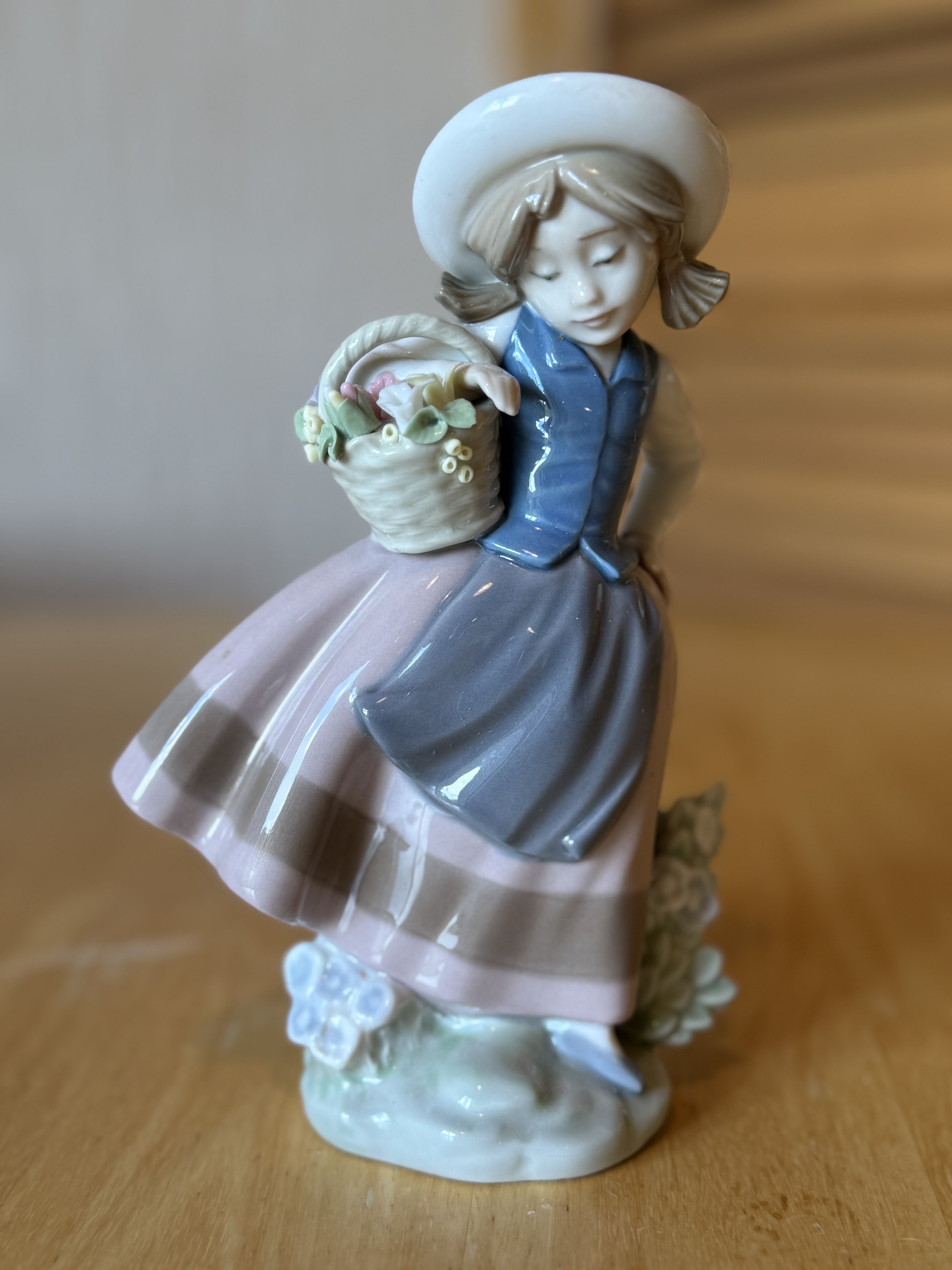 Art, Books, Antique, Vintage & Contemporary Collectables