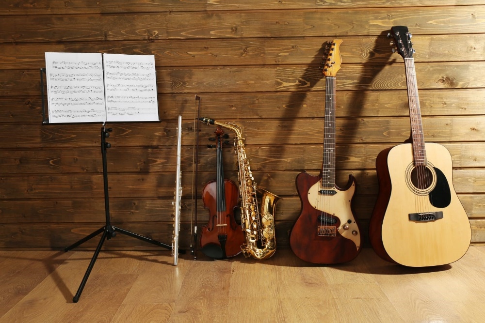 Musical Instruments & Equipment