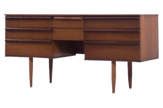 The Living Room Edit: Vintage & Antique Finds