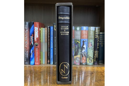 Collins' New Naturalist Library. 2008