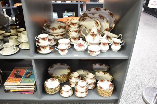 A Large Quantity Of 20th-century Royal Albert 'old…