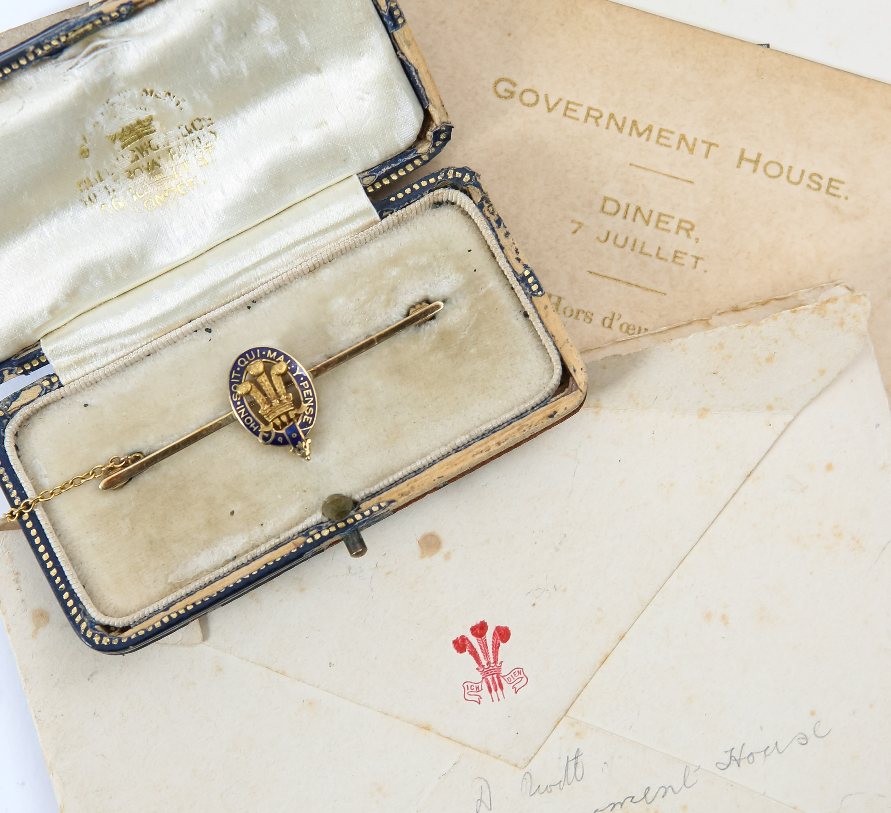 The Collectors Auction