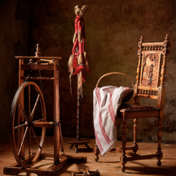 Antiques, Jewellery & Collectables