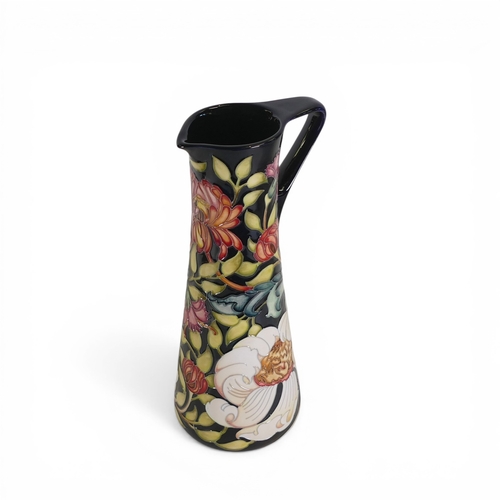 20th Century Pottery, Collectables & Jewellery