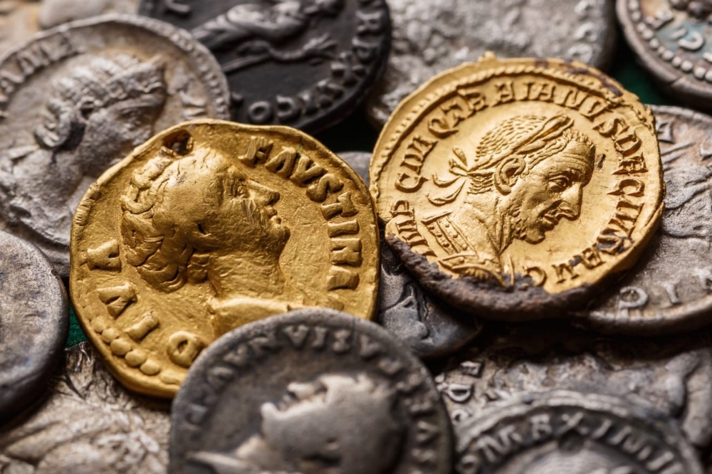 Collectable Coins and Banknotes