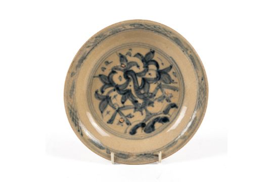 A Vietnamese Blue and White Stoneware Plate