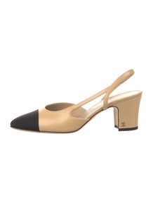 Interlocking CC Logo Leather Slingback Pumps