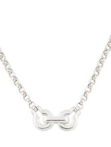 Ample Clasp Necklace