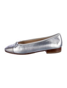 Interlocking CC Logo Leather Ballet Flats