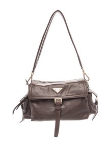 Enameled Metal Triangle Explore Medium