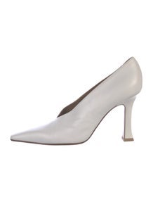 Leather Pumps