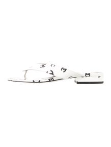 2022 Interlocking CC Logo Flip Flops