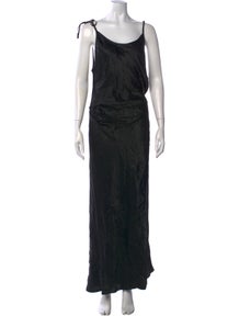 One-Shoulder Knee-Length Dress