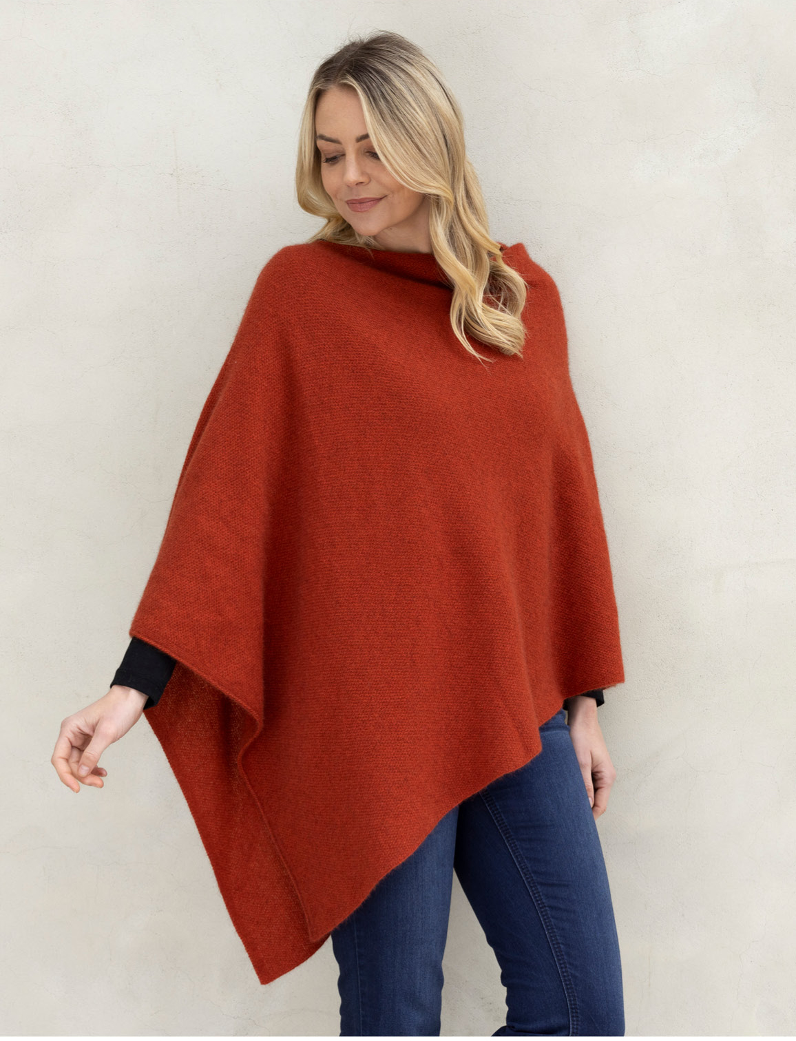 The-Wool-Company-EDM---Moss-Stitch-Poncho_01.jpg