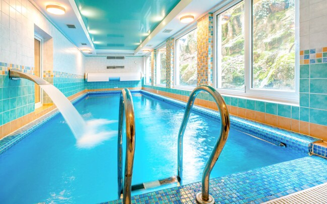Karlovy Vary s bazénem a až 4 procedurami