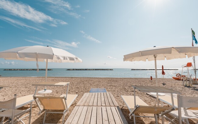 Jaderské moře se soukromou pláží + bazén